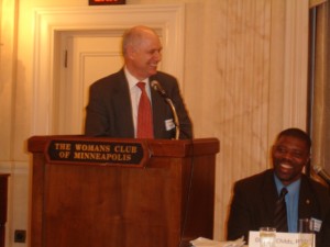 Stern MN Co-Chair Dick Weinrib introduces our panel